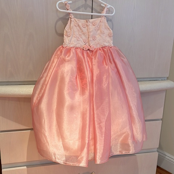 BEAUTIFUL, 1-OF-A-KIND CUSTOM-MADE peach/coral PARTY DRESS! Size 3-4T. - Picture 2 of 6